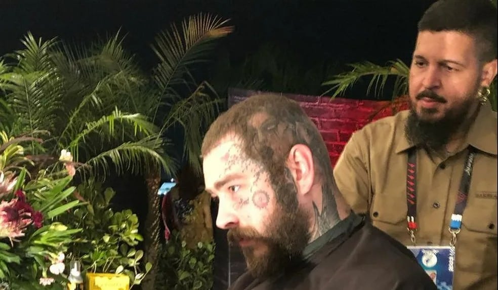 barbeiro baiano recebe r 2 5 mil de gorjeta após cortar cabelo de post