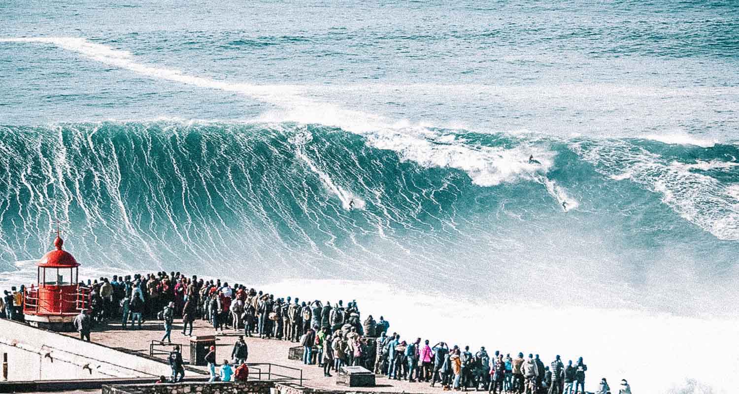 Como se formam as ondas gigantes de Nazaré, em Portugal?